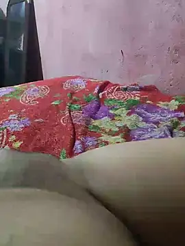 Snapshot of moreninha_hoott chatting on January 2025 12:10:01 PM moreninha hoott online show from January 2025 12:10:01 PM