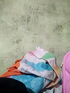 Snapshot of moreninha_hoott chatting on January 2025 01:44:02 PM moreninha hoott online show from January 2025 01:44:02 PM