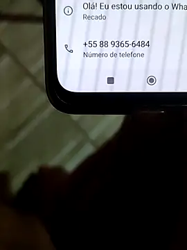 Snapshot of moreninha_hoott chatting on February 2025 11:30:01 AM moreninha hoott online show from February 2025 11:30:01 AM