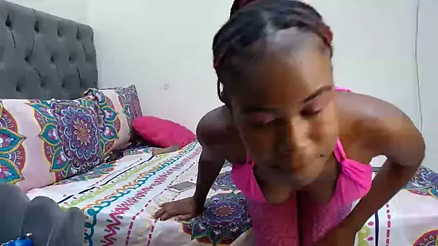 SEXY TOKYOxxx online show from December 2024 07:17:01 PM