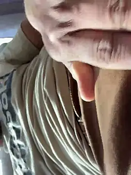 Snapshot of kelin17 chatting on March 2025 03:16:02 PM kelin17 online show from March 2025 03:16:02 PM