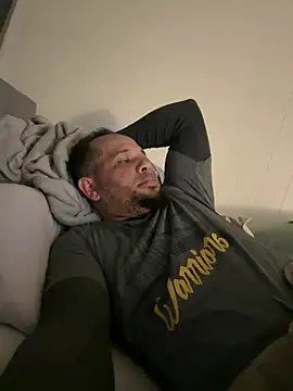 Snapshot of kelin17 chatting on March 2025 09:43:02 PM kelin17 online show from March 2025 09:43:02 PM