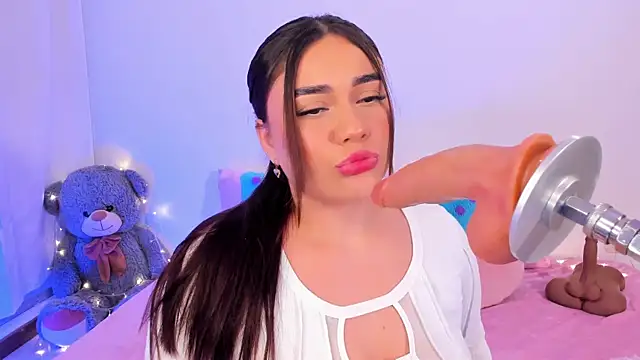 Snapshot of Isa_belaa chatting on March 2025 12:17:02 AM Isa belaa online show from March 2025 12:17:02 AM