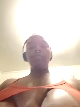 LeannaMarie69 online show from December 2024 02:01:02 AM