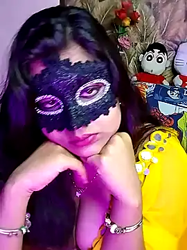 Hottyalia online show from December 2024 09:01:01 PM