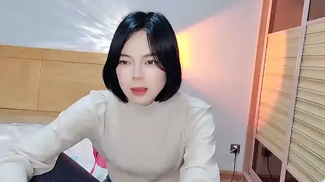 Linda-LL online show from February 2025 12:39:02 PM