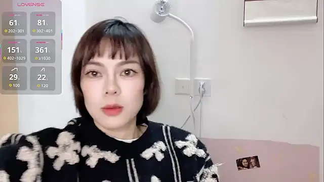 Linda-LL online show from November 2025 11:43:01 AM