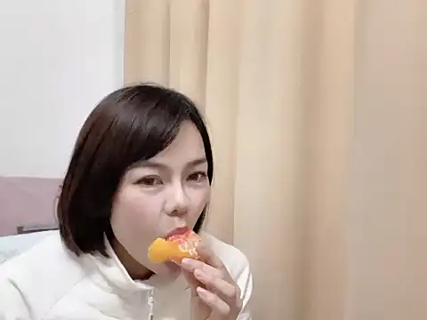 Linda-LL online show from December 2025 12:58:02 PM