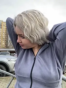 KikiWatson online show from January 2025 11:10:02 AM