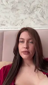 KikiWatson online show from May 2026 10:44:01 AM