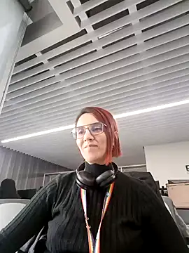 your red rose  online show from January 2025 04:19:02 PM