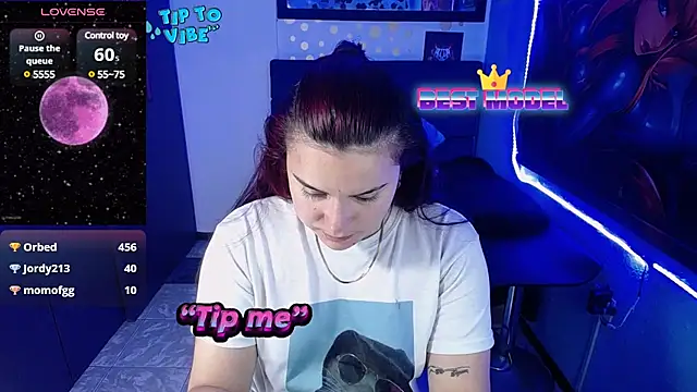 Snapshot of Nika_1_ chatting on December 2024 10:46:02 PM Nika 1 online show from December 2024 10:46:02 PM