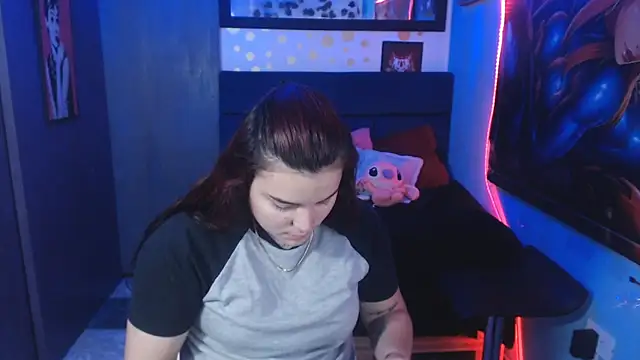 Snapshot of Nika_1_ chatting on January 2025 12:59:02 AM Nika 1 online show from January 2025 12:59:02 AM