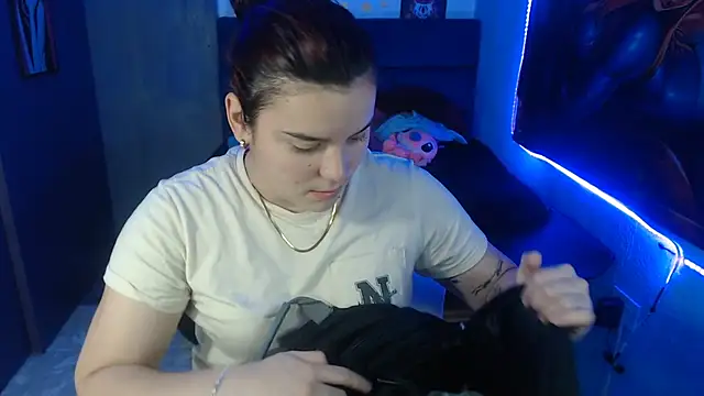 Snapshot of Nika_1_ chatting on January 2025 06:59:02 PM Nika 1 online show from January 2025 06:59:02 PM