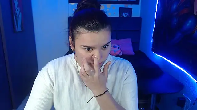 Snapshot of Nika_1_ chatting on January 2025 02:14:01 PM Nika 1 online show from January 2025 02:14:01 PM