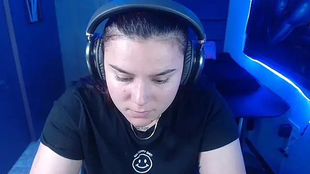 Snapshot of Nika_1_ chatting on January 2025 10:48:01 PM Nika 1 online show from January 2025 10:48:01 PM