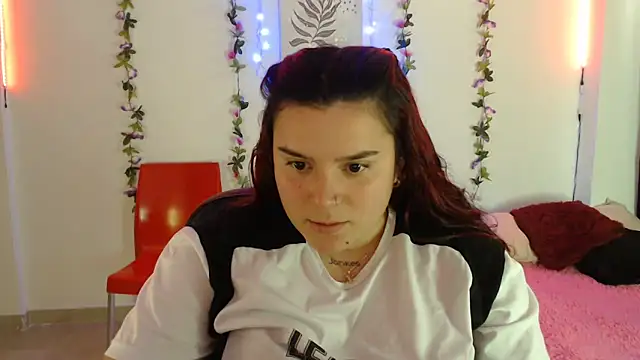 Snapshot of Nika_1_ chatting on February 2025 08:26:01 PM Nika 1 online show from February 2025 08:26:01 PM