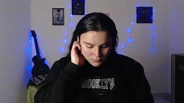 Snapshot of Nika_1_ chatting on September 2025 08:52:01 PM Nika 1 online show from September 2025 08:52:01 PM