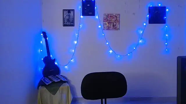 Snapshot of Nika_1_ chatting on September 2025 08:08:02 PM Nika 1 online show from September 2025 08:08:02 PM