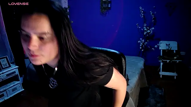 Snapshot of Nika_1_ chatting on December 2025 12:04:02 AM Nika 1 online show from December 2025 12:04:02 AM