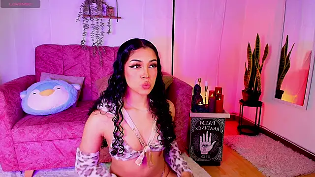 Sara Jhonson online show from April 2026 10:48:02 PM