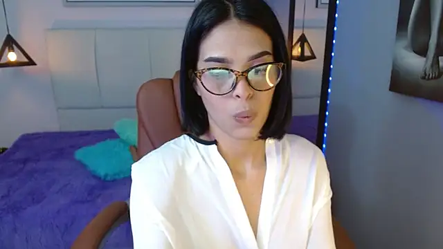 Snapshot of AlessiaVal_ chatting on February 2025 12:43:02 PM AlessiaVal online show from February 2025 12:43:02 PM