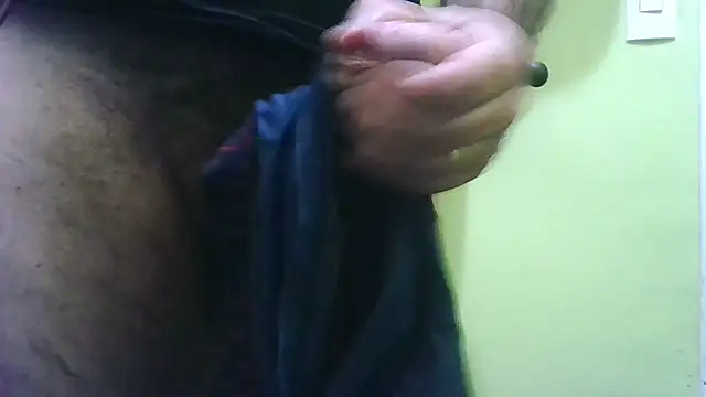 loganwolverine02 online show from November 2025 01:35:02 PM