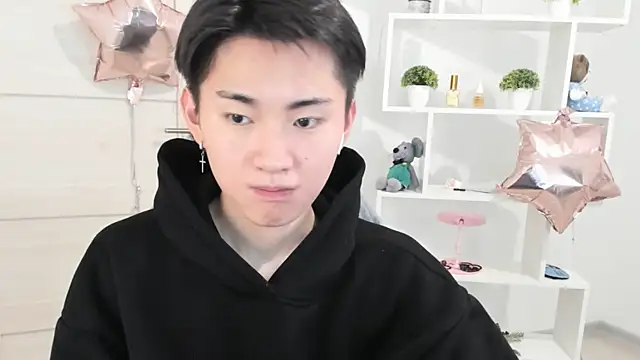 Miram Yu online show from December 2024 07:48:02 PM