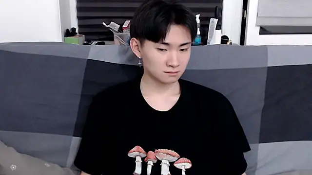 Miram Yu online show from January 2025 08:16:01 PM