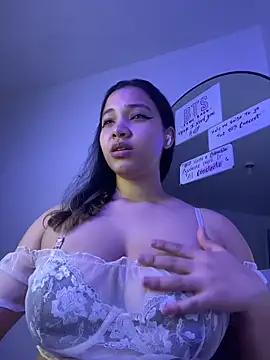 MadelineBenet online show from January 2026 01:42:02 AM