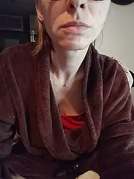 Snapshot of Cplhdef chatting on March 2026 07:27:01 PM Cplhdef online show from March 2026 07:27:01 PM