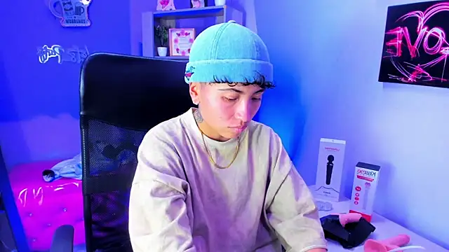 Im Mathias online show from December 2025 02:27:01 AM