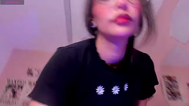 Luna-Chann online show from March 2025 10:54:01 PM