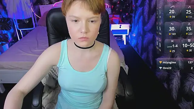 DreamyLuna online show from January 2025 11:38:01 PM