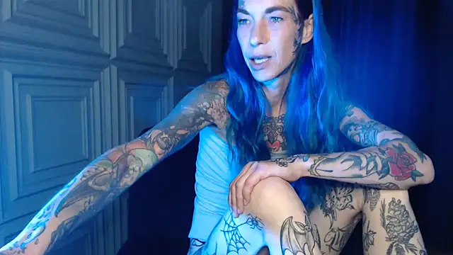 Snapshot of RavenryderUK chatting on July 2026 08:40:02 PM RavenryderUK online show from July 2026 08:40:02 PM