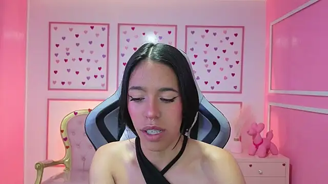 stephania t online show from September 2025 11:54:02 AM