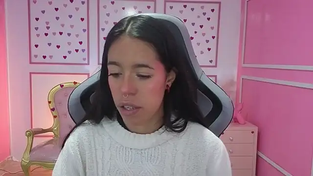 stephania t online show from September 2025 11:34:01 AM