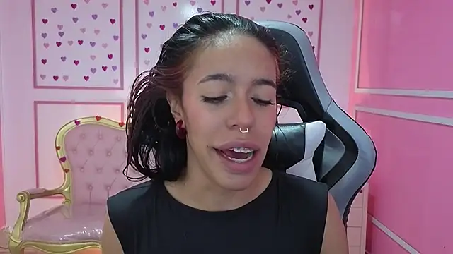 stephania t online show from October 2025 11:42:01 AM