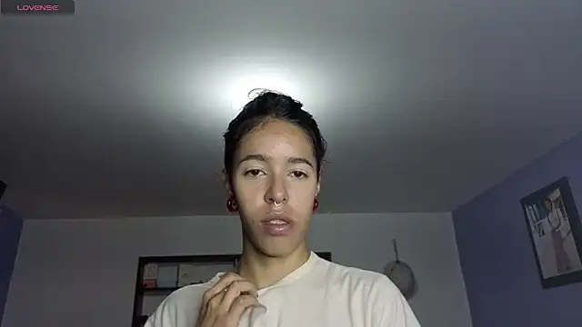 Snapshot of stephania_t chatting on March 2026 05:08:01 PM stephania t online show from March 2026 05:08:01 PM