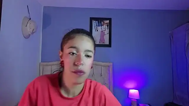 Snapshot of stephania_t chatting on March 2026 04:29:02 PM stephania t online show from March 2026 04:29:02 PM