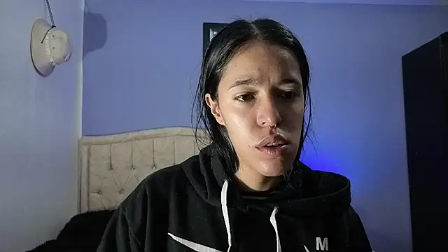 Snapshot of stephania_t chatting on June 2026 01:26:02 PM stephania t online show from June 2026 01:26:02 PM