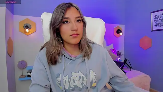  Sophie  miller online show from March 2026 08:37:01 PM