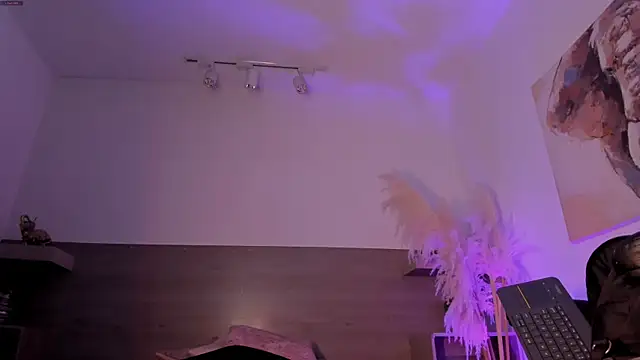 NyxShadow   online show from October 2025 03:59:02 AM
