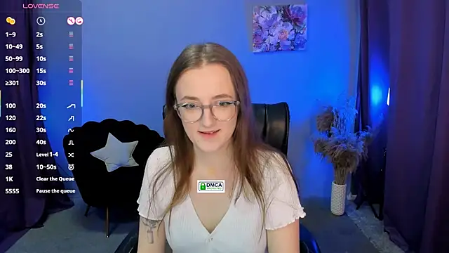 luna berryy online show from February 2025 08:09:01 PM