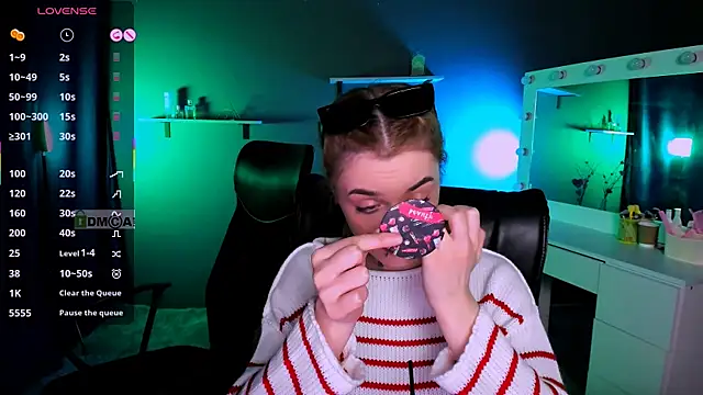 luna berryy online show from March 2025 03:13:02 AM