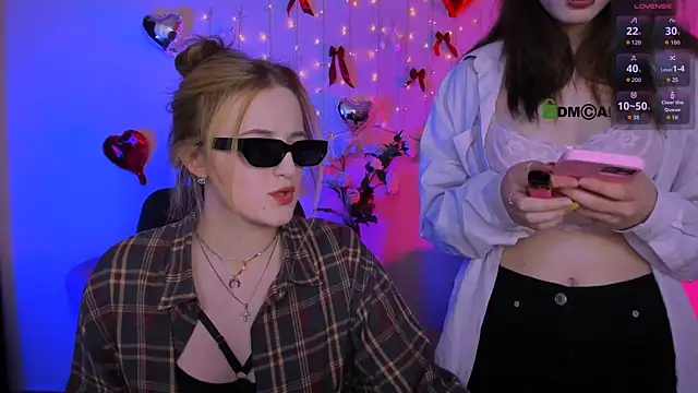 luna berryy online show from April 2026 09:04:01 PM