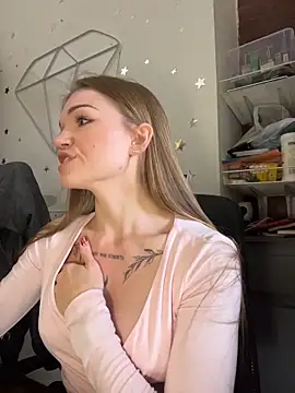 KitteCat online show from November 2025 09:36:01 AM