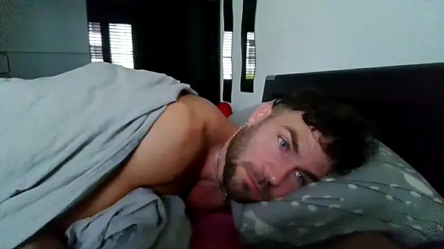 alpha-hunk online show from September 2025 06:46:01 AM