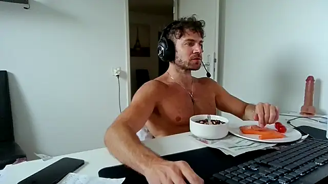alpha-hunk online show from May 2026 10:09:02 AM