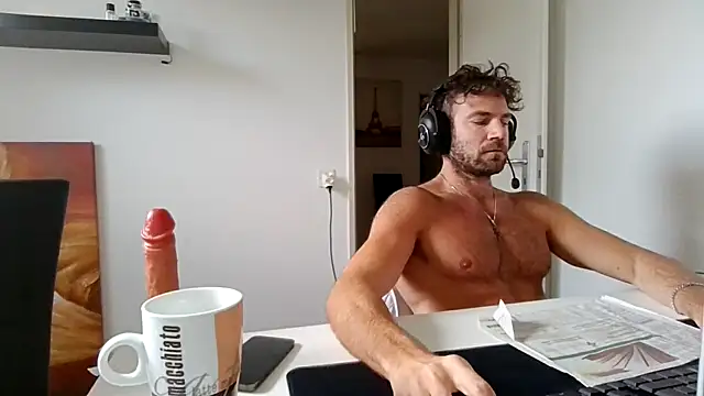 alpha-hunk online show from May 2026 08:31:02 AM